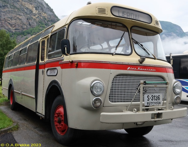 Norway antique vehicle series public service vehicle S-3136.jpg (140 kB)