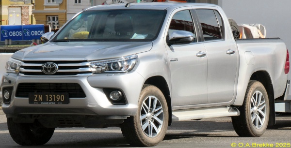 Norway Svalbard normal series ZN 13190.jpg (113 kB)