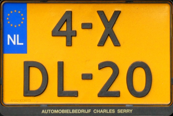 Netherlands former normal series close-up 4-XDL-20.jpg (115 kB)