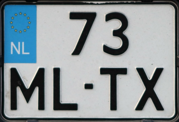 Netherlands repeater plate close-up 73-ML-TX.jpg (86 kB)