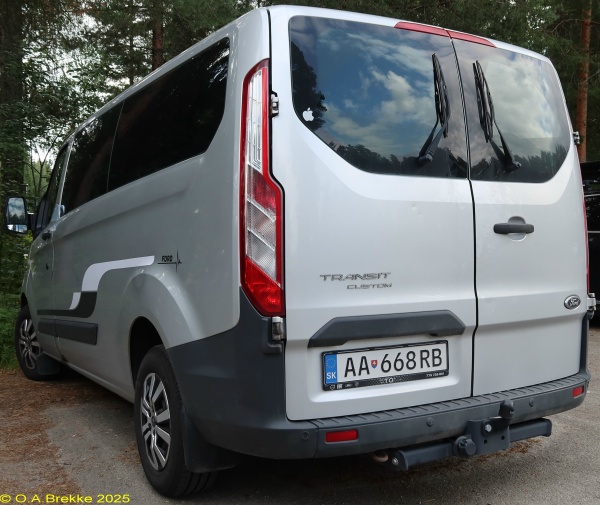 Slovakia normal series AA 668 RB.jpg (135 kB)