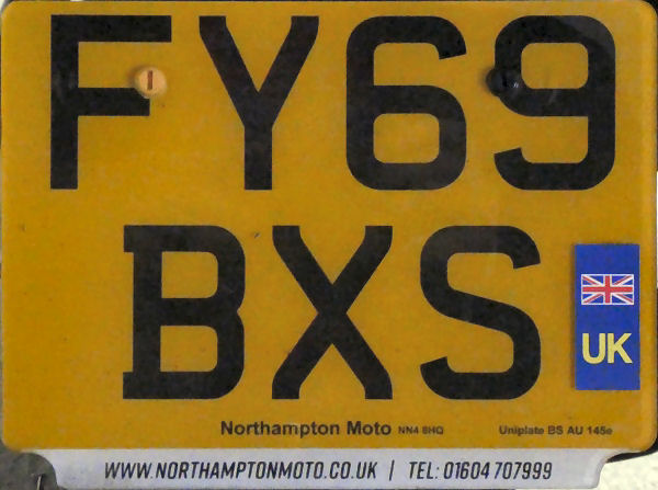 Great Britain normal series motorcycle close-up FY69 BXS.jpg (90 kB)