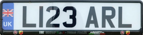 Great Britain former personalised series front plate close-up L123 ARL.jpg (48 kB)