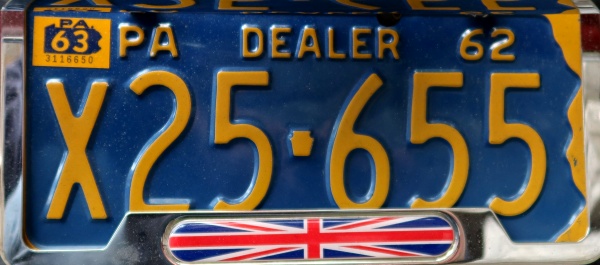 USA Pennsylvania former dealer series YOM plate close-up X25-655.jpg (93 kB)