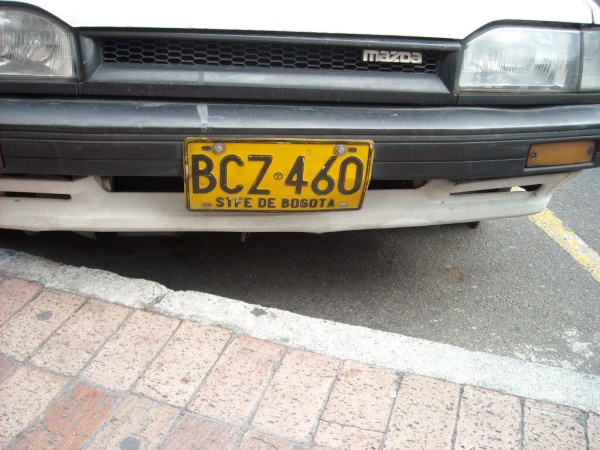 Colombia normal series former style BCZ 460.jpg (126 kB)